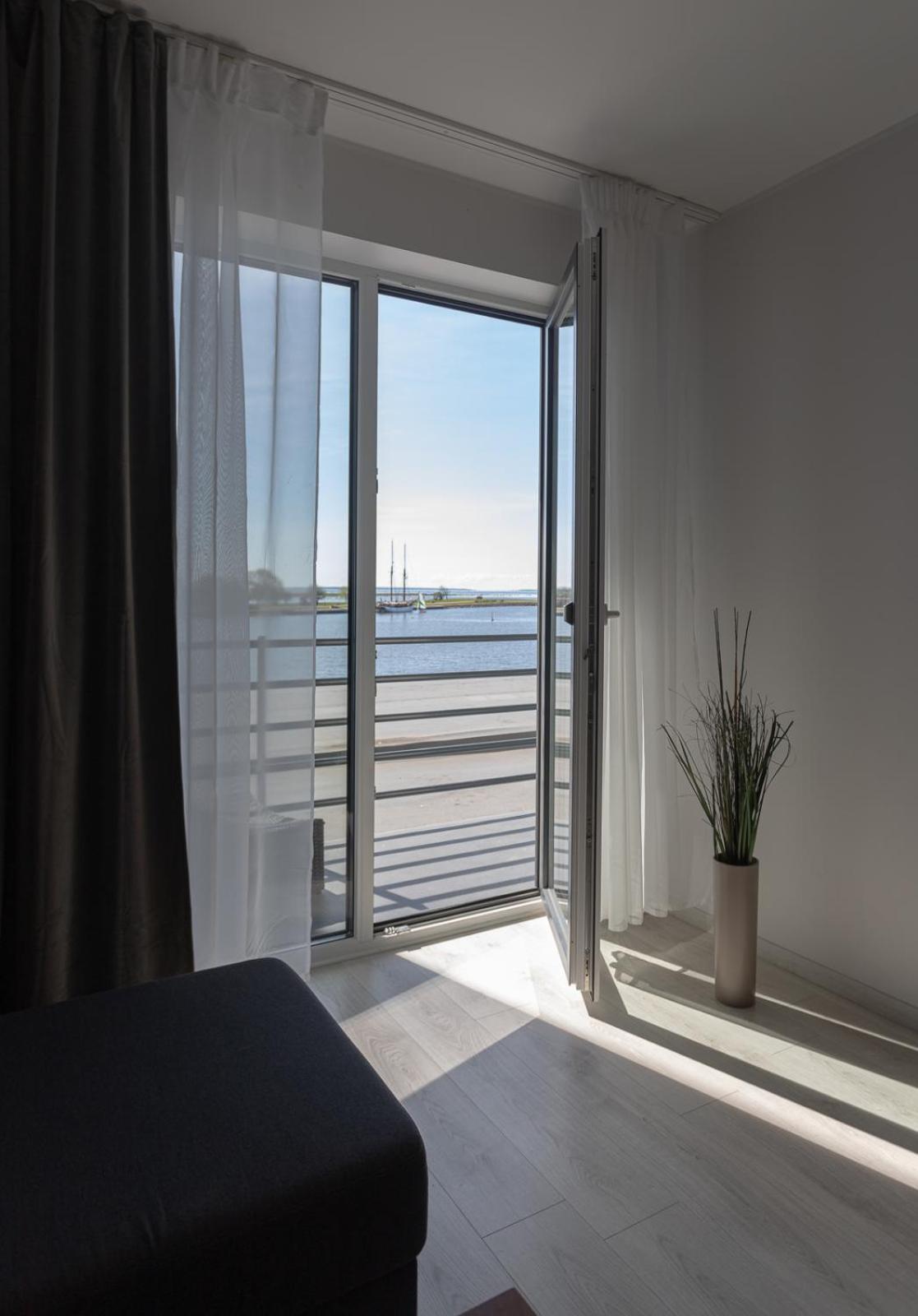 Ö Seaside Suites Kuressaare Zimmer foto